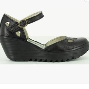 FLY London Mousee Black Wedge Sandal NEW